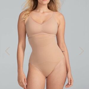 Honey love SuperPower Thong - NWT